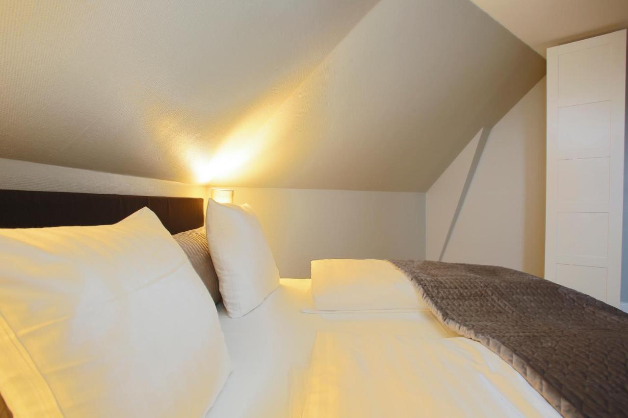 Unique 5 Bedroom Flat W Exposed Beams In