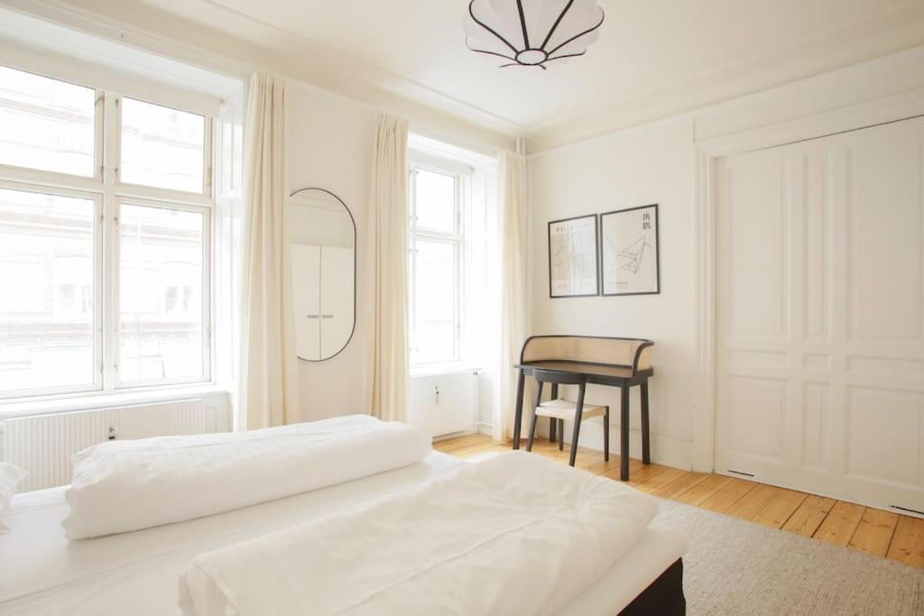 Large & Bright 3br Flat W Whirlpool Near Metro Apartamento