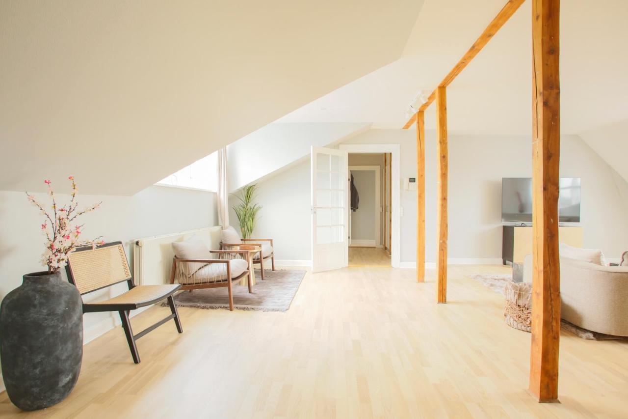 Appartement Unique 5 Bedroom Flat W Exposed Beams In *