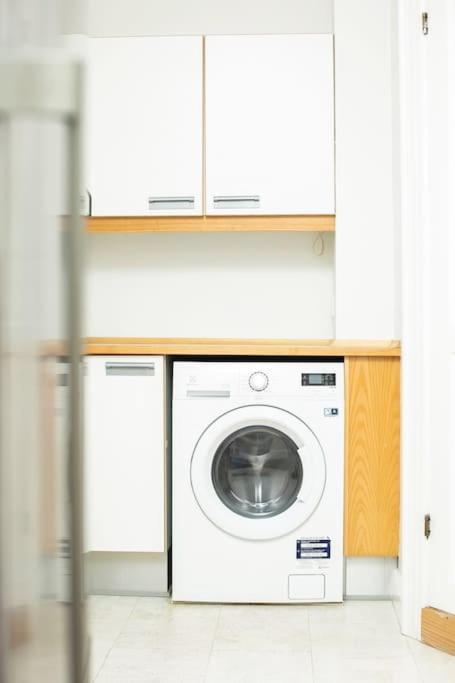 3 Bedroom Flat With Balcony In Peaceful Neighbourhood Apartment