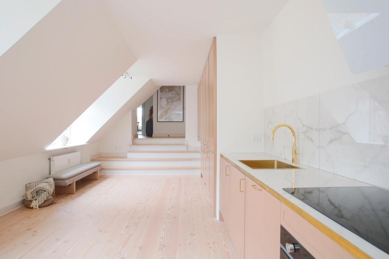 Modern 3br Duplex Flat In Nyhavn W Private Balcony *