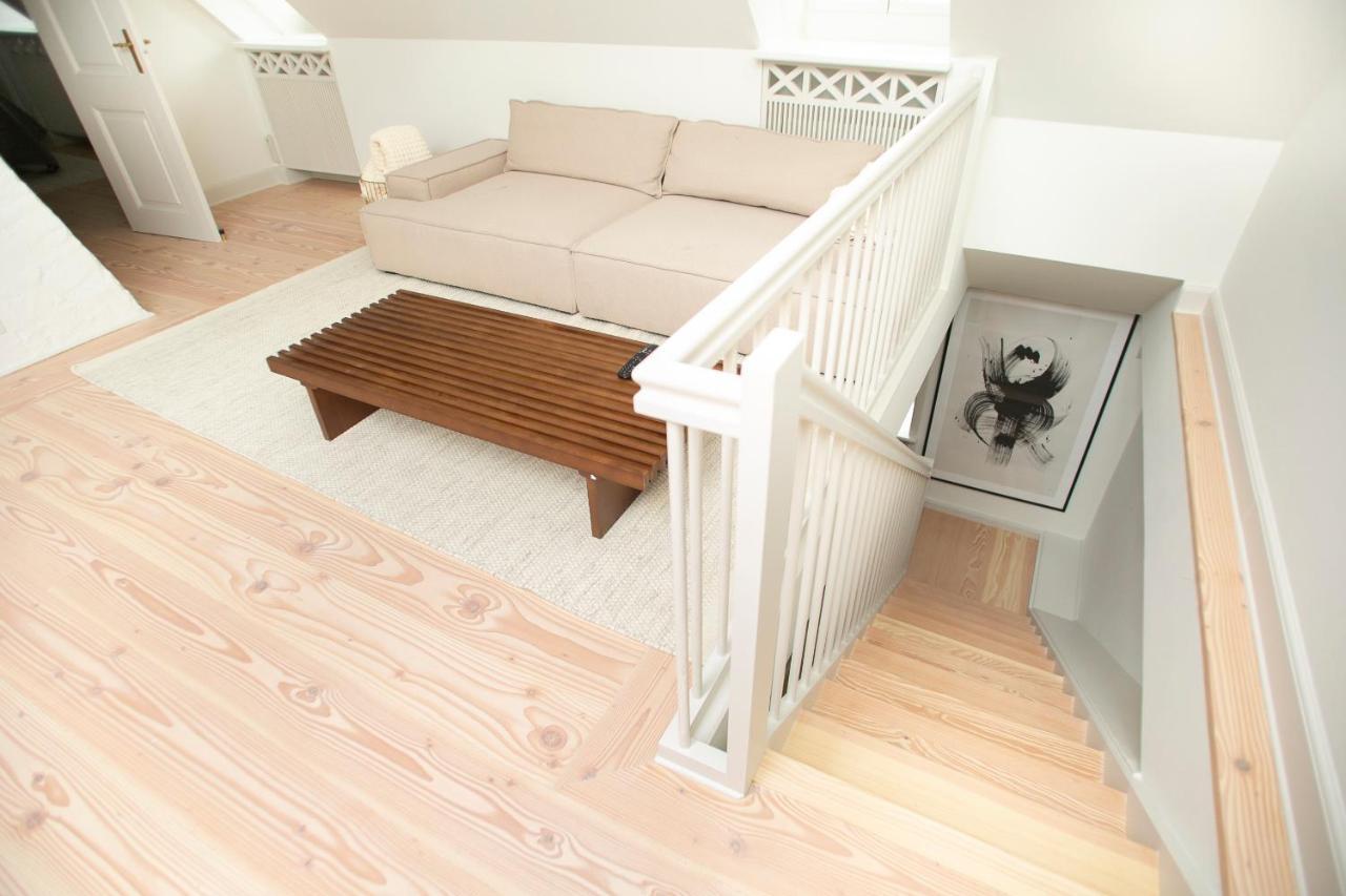 Modern 3br Duplex Flat In Nyhavn W Private Balcony