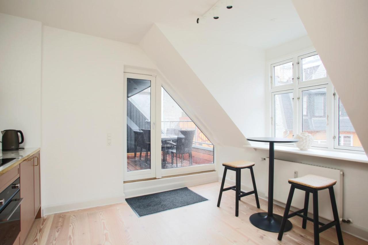 Modern 3br Duplex Flat In Nyhavn W Private Balcony * Copenhague