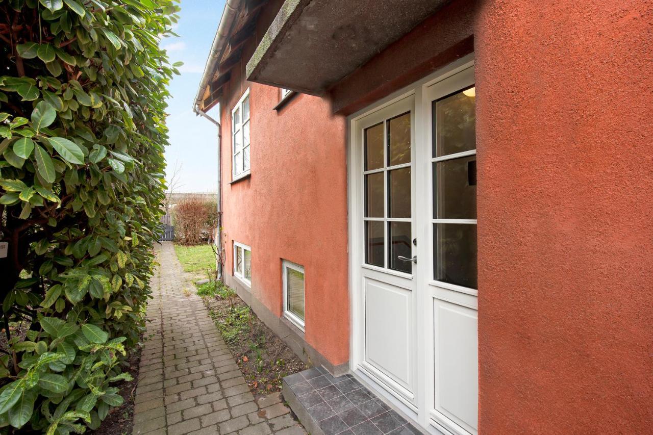 Sanders Charm - Amazing Two-bedroom With Shared Garden Apartment