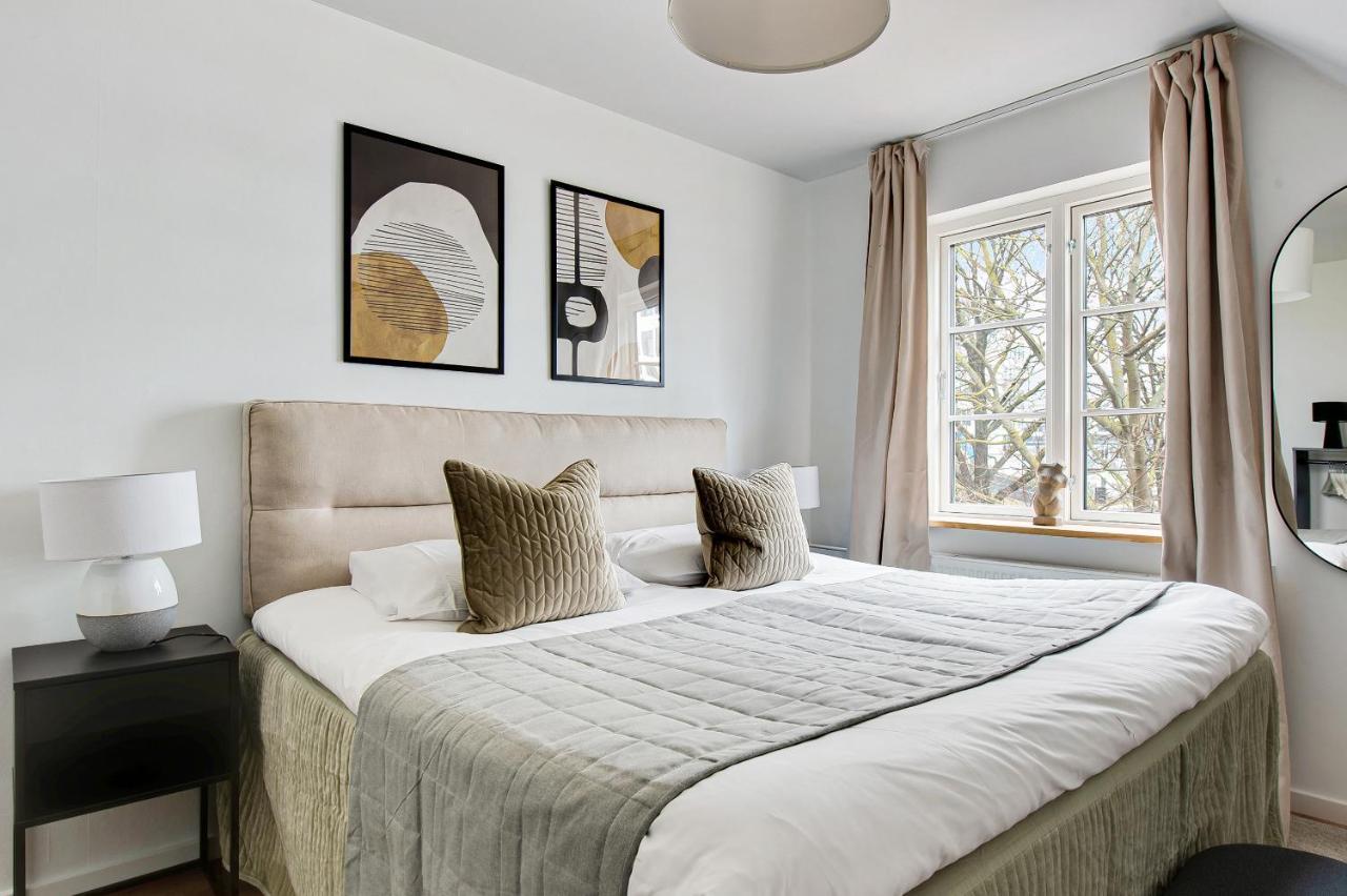 Sanders Charm - Amazing Two-bedroom With Shared Garden Apartment