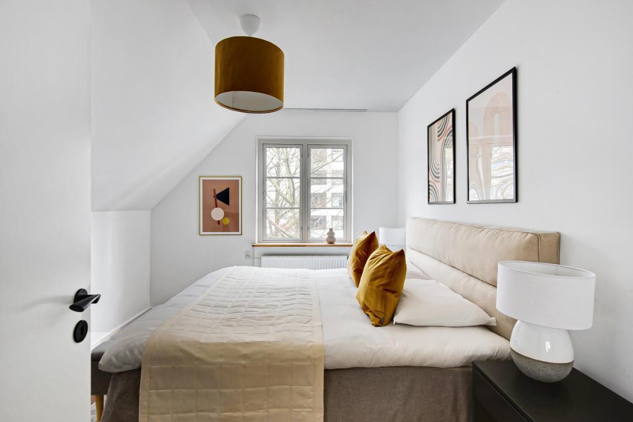 Sanders Charm - Amazing Two-bedroom With Shared Garden Apartment