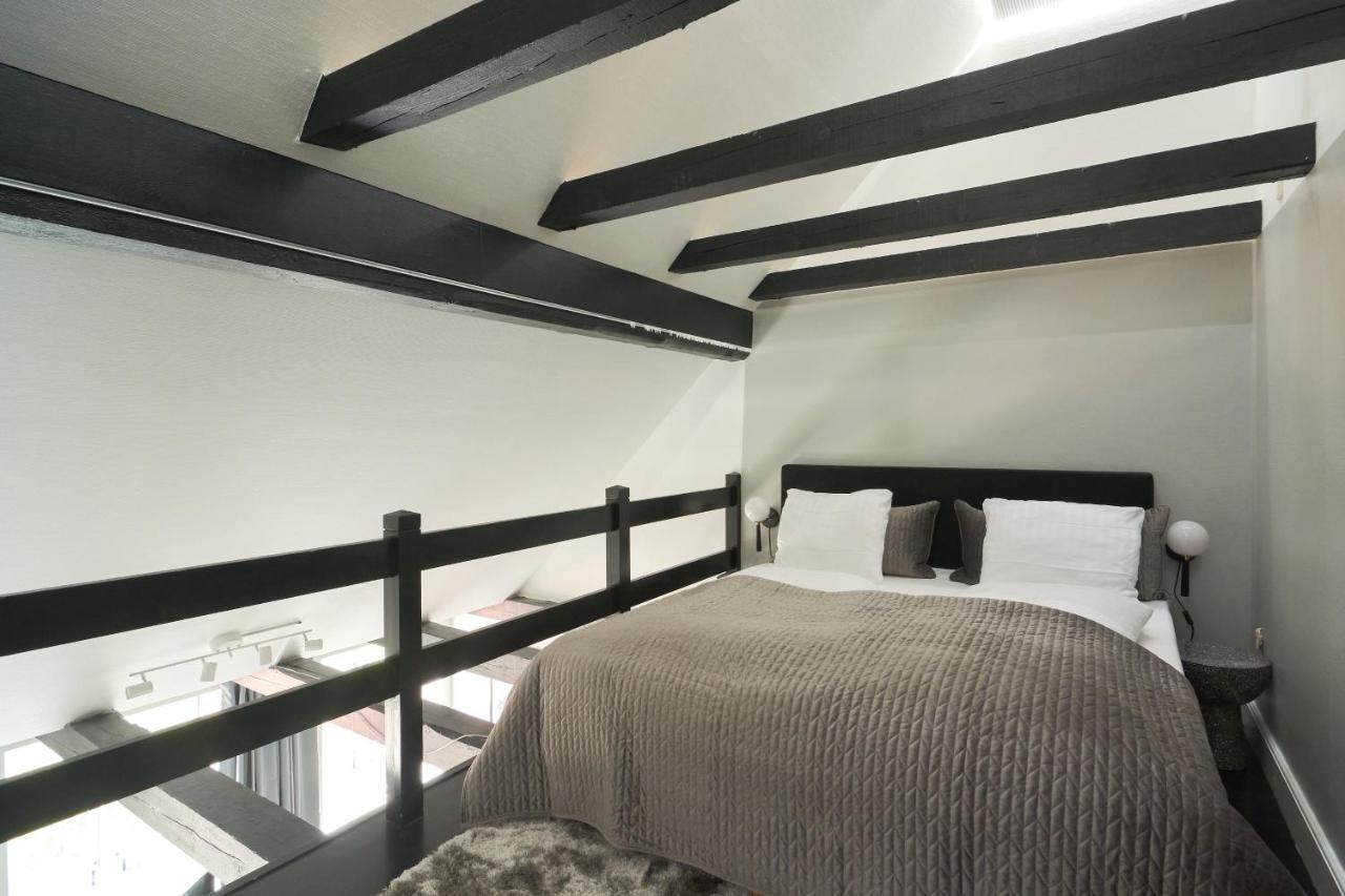 Unique 2 Bedroom Duplex W Exposed Beams In Cph Apartment