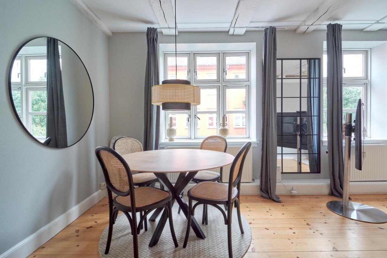 Cozy Flat In By Marble Church Apartment *