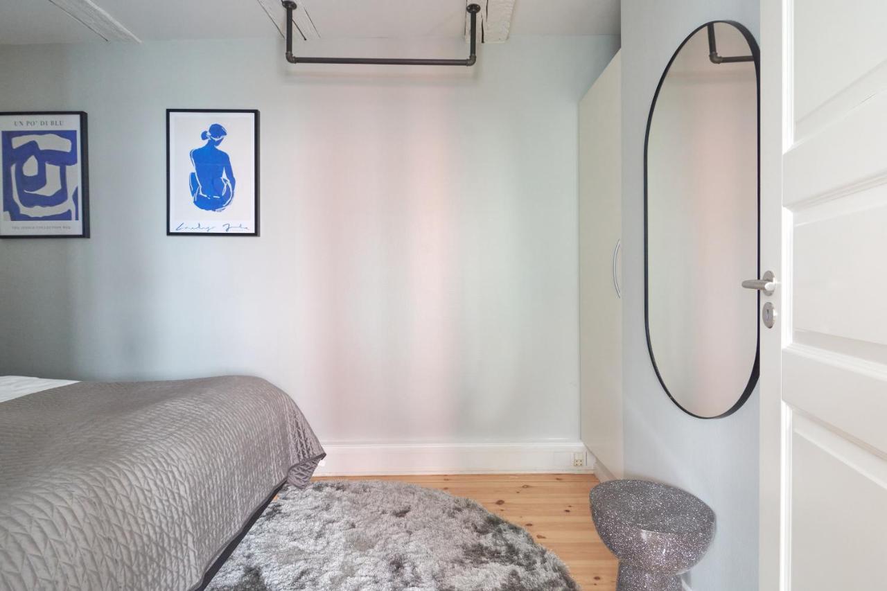 Cozy Flat In By Marble Church Apartment *