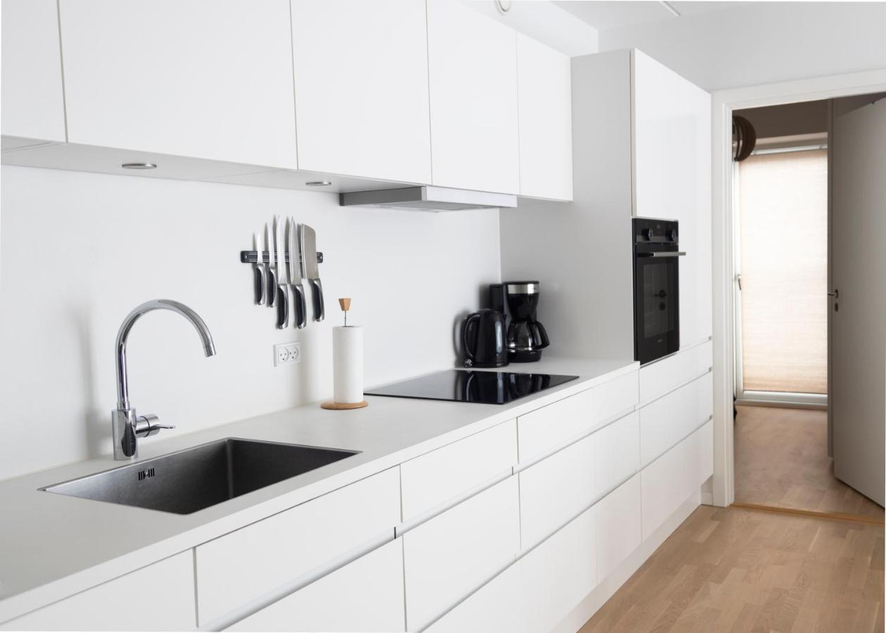 Royal Arena - Brand New Fully Furnished Apartment *