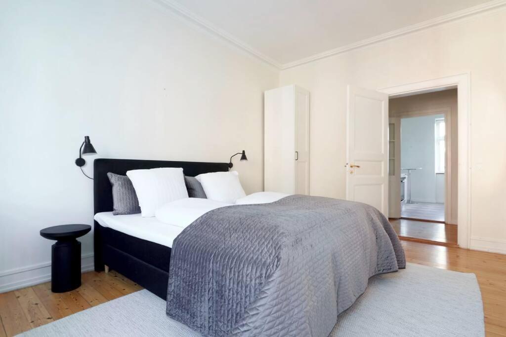 Large & Stylish Flats In Trendy & Vibrant Neighbourhood * Copenhagen