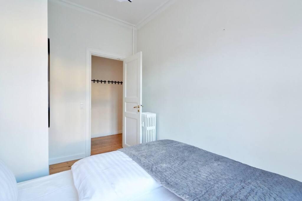 Large & Stylish Flats In Trendy & Vibrant Neighbourhood * Copenhagen