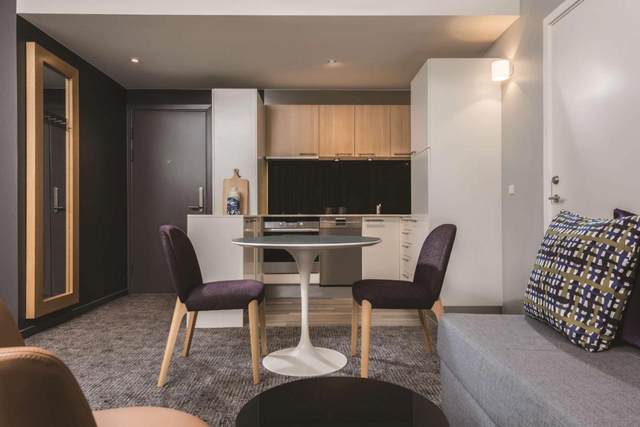 Adina Apartahotel 4*