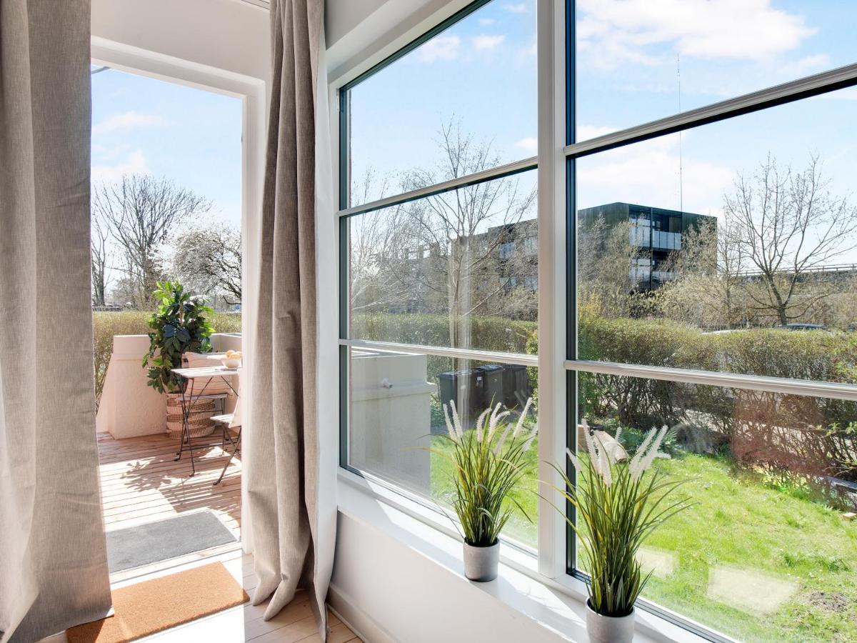 Sanders Charm - Endearing Two-bedroom With Shared Garden Huoneisto *