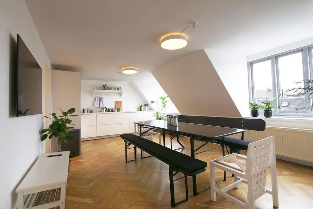 6 Persons * Copenhagen