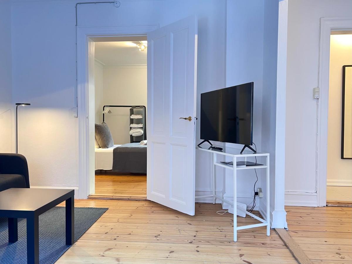 Two Bedroom In Copenhagen, Brohusgade 16, Apartment *