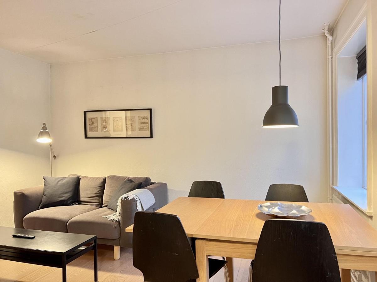 Two Bedroom In Copenhagen, Amagerbrogade 93, Apartment *