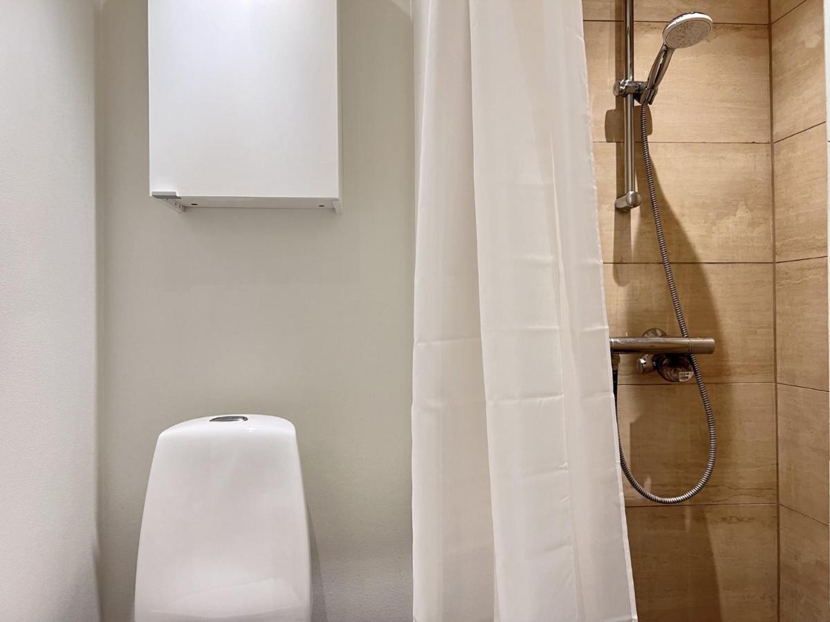 Apartment Two Bedroom In Copenhagen, Amagerbrogade 93,