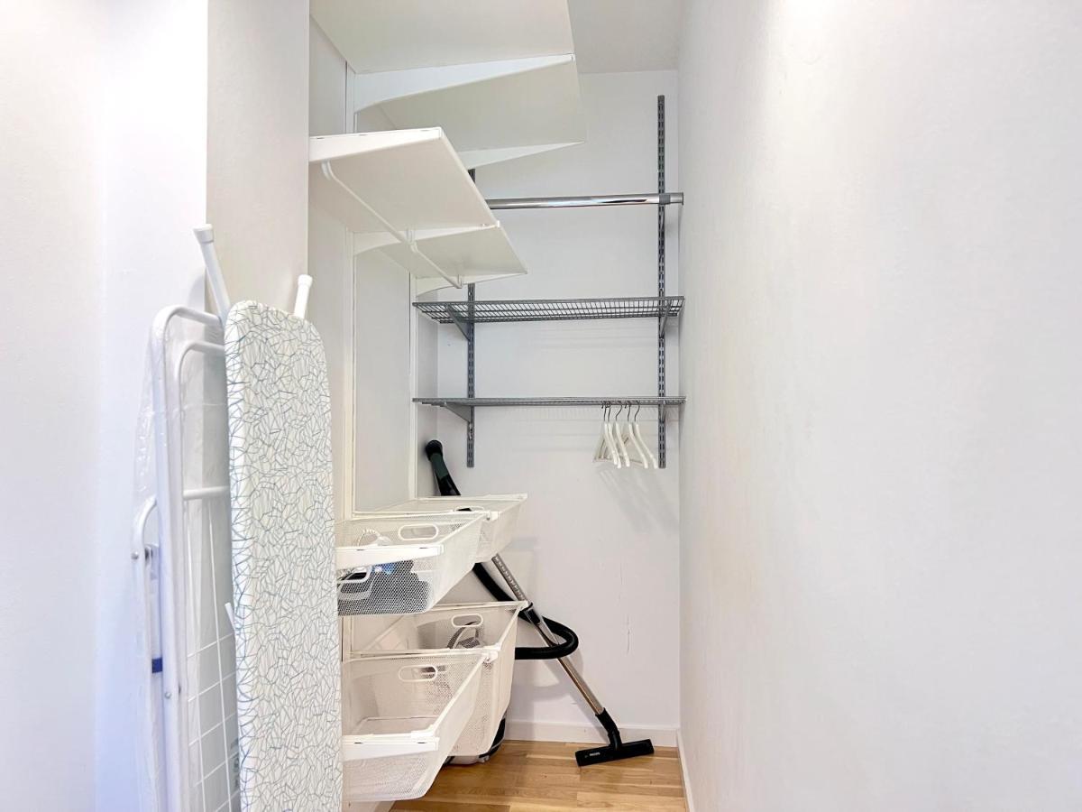 Newly Built 3 Bedroom At Else Alfelts Vej On The Ground Floor Located In Copenhagens Popular Area Restad On Amager, Apartamento *