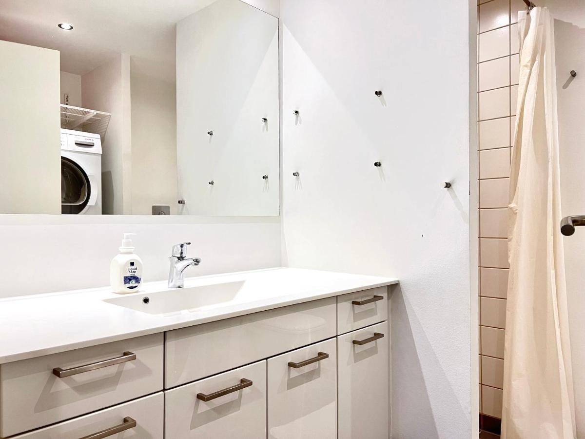 Apartamento Newly Built 3 Bedroom At Else Alfelts Vej On The Ground Floor Located In Copenhagens Popular Area Restad On Amager, Copenhaga