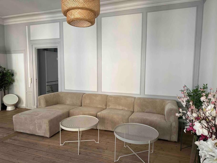 Carolinas - Adm 1 - 3 * Copenhague