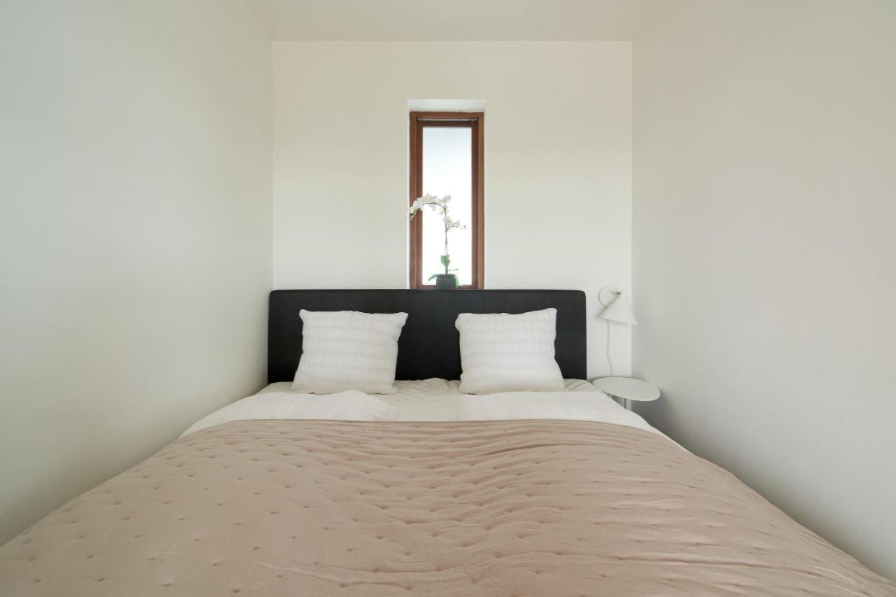 Beautiful Apt Near The Harbour Huoneisto *