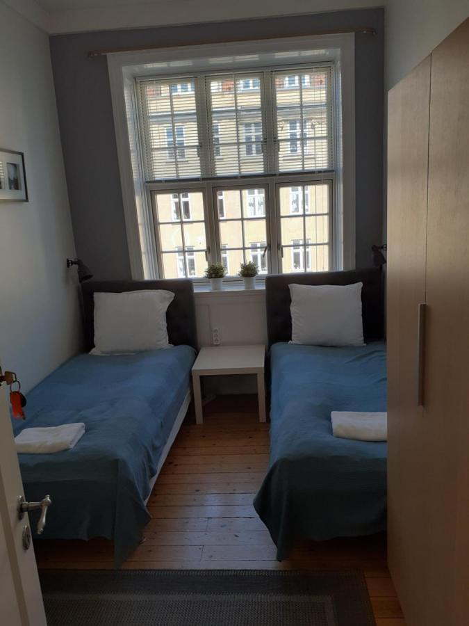 Rent A 2*