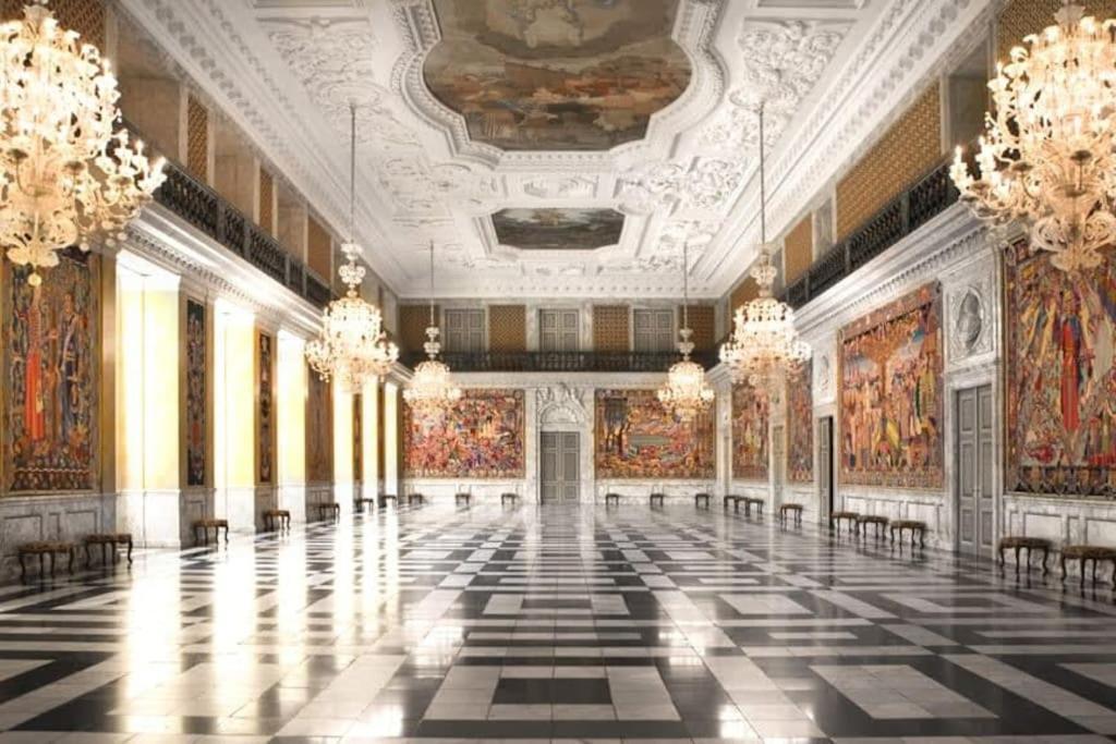 Huoneisto Beautiful Duplex Flat By Rosenborg Castle *