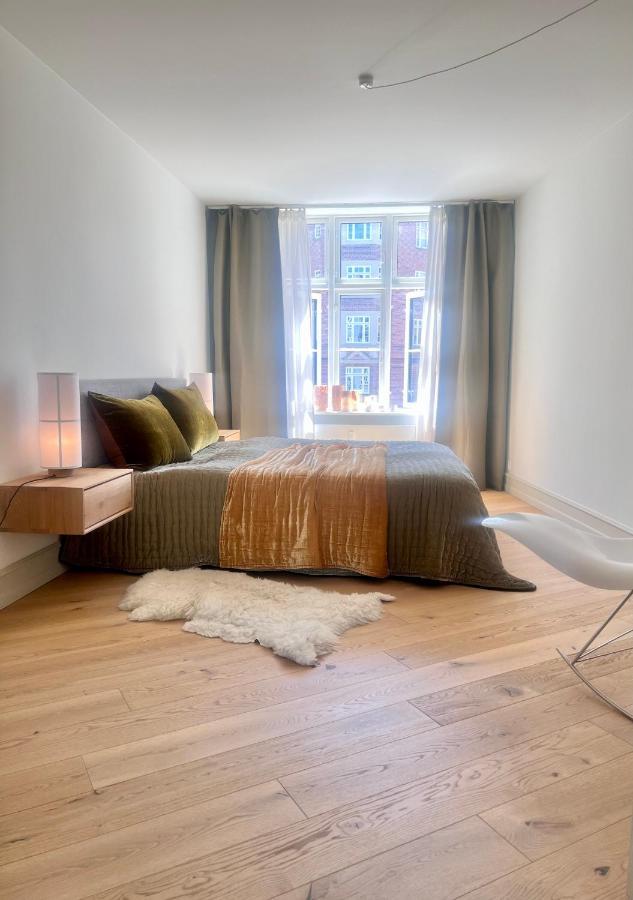 Luxury In The Heart Of Frederiksberg, Apartment