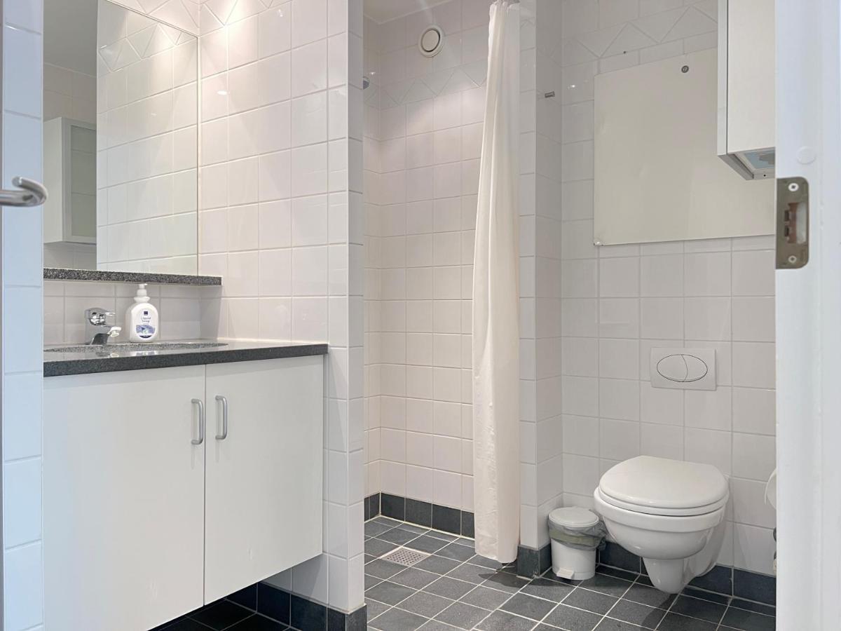 Cozy One Bedroom On Edvard Thomsens Vej, Appartement *
