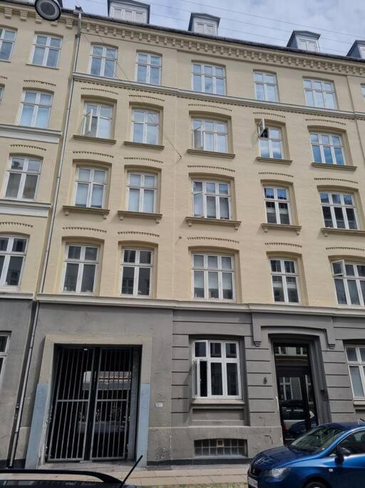 Appartement Hotellos *