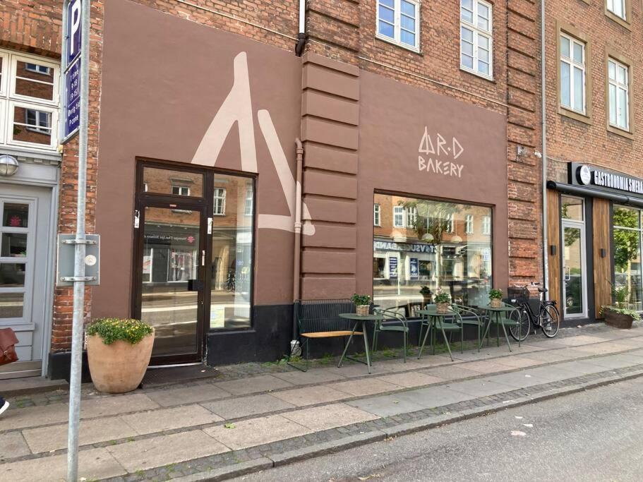 Skon Lejlighed Pa Frederiksberg Lejlighed
