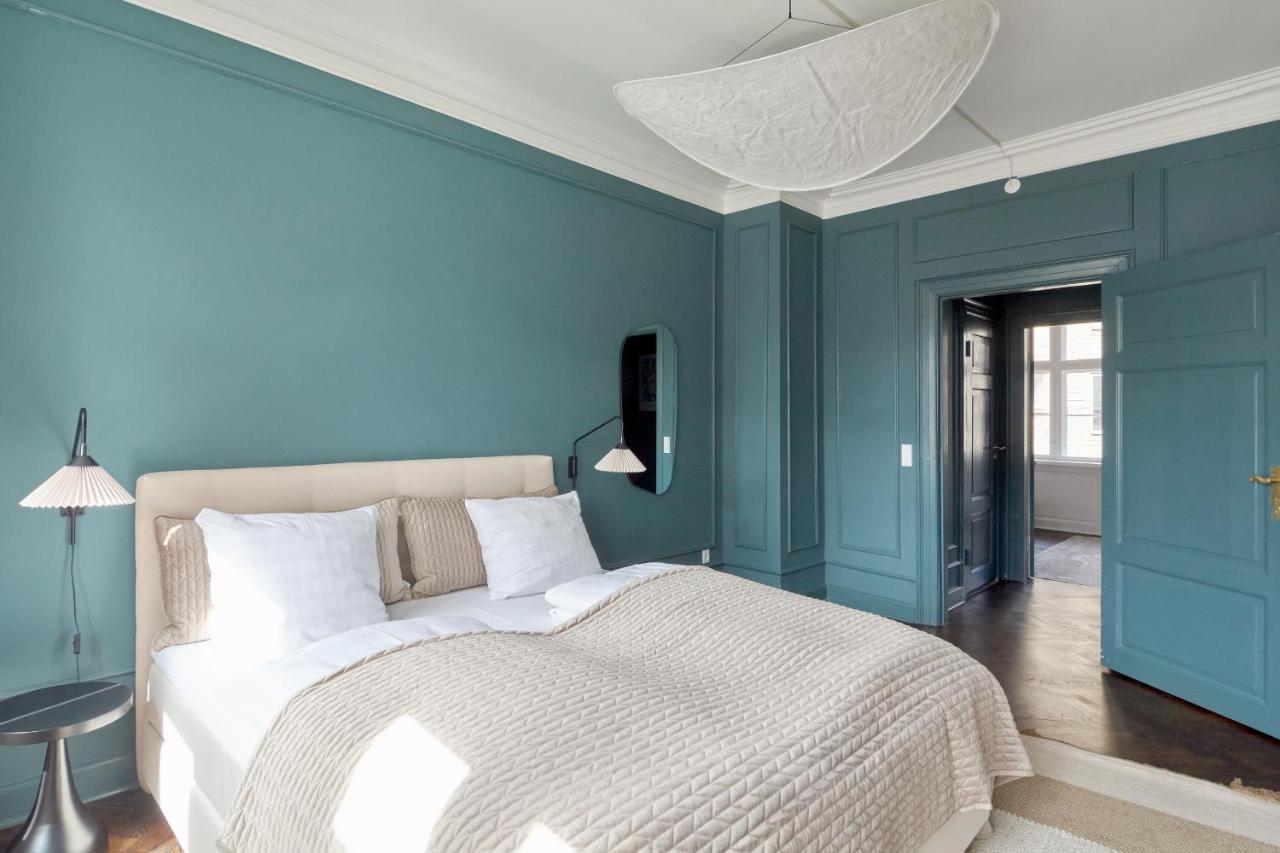 Stylish 4 Bedroom Flat In Cph