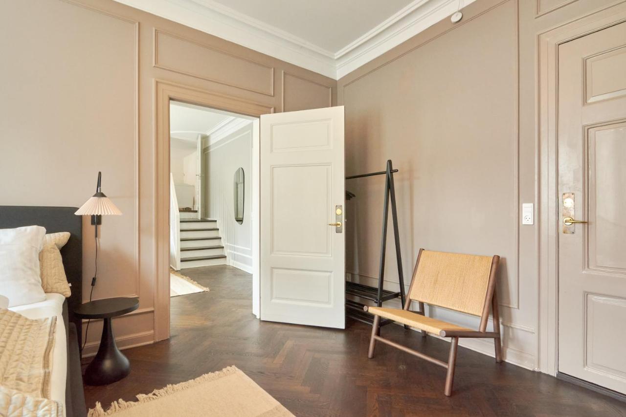 Apartment Stylish Spacious Flat W 3br In