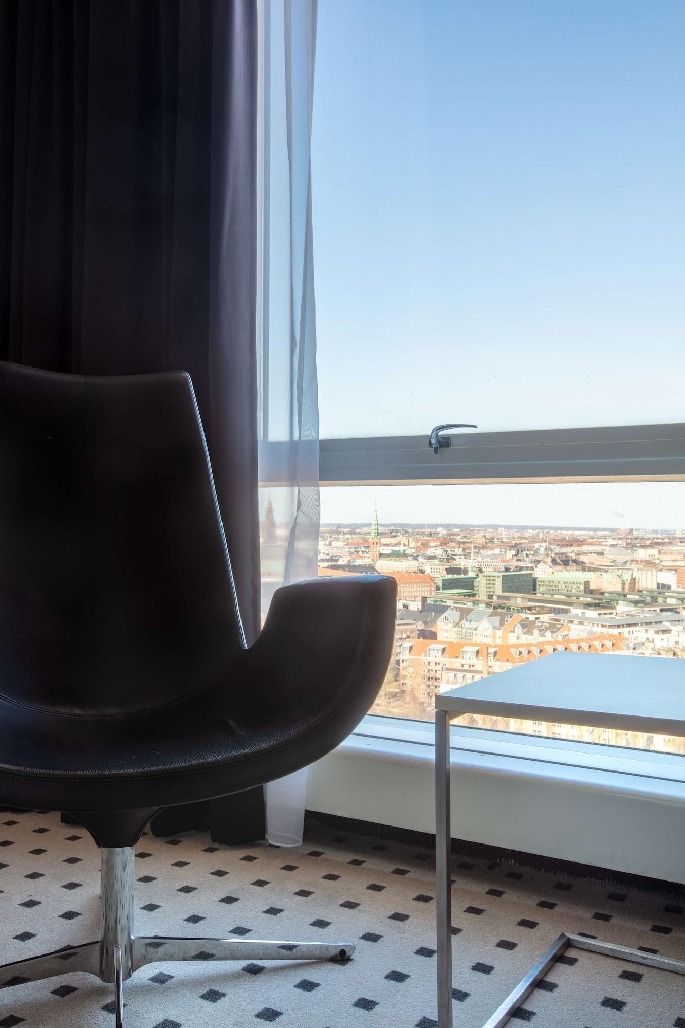 Radisson Blu Scandinavia Hotel, Hotel