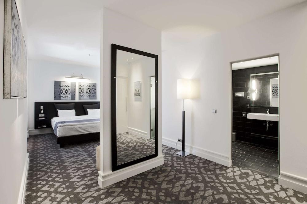 Scandic Palace Hotel 4*
