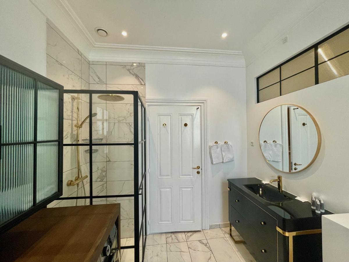Beautiful 3 Bedroom Flat Next To The Marble Church Copenhagen