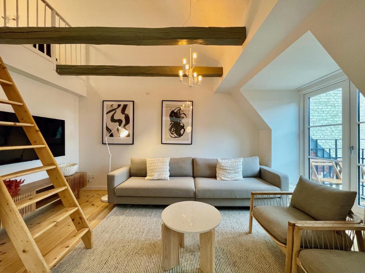 Large In Lovely Urban Area In Cph O *