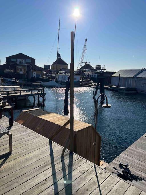 Unique Boathouse. Loma-asunnot *