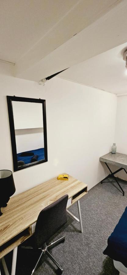 New York Basement Apartment *