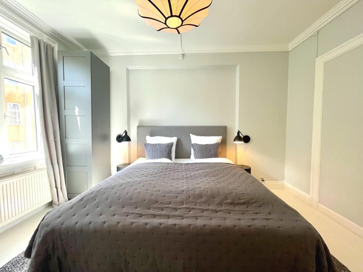 Two Bedroom Flat In Vibrant Area * Copenhagen