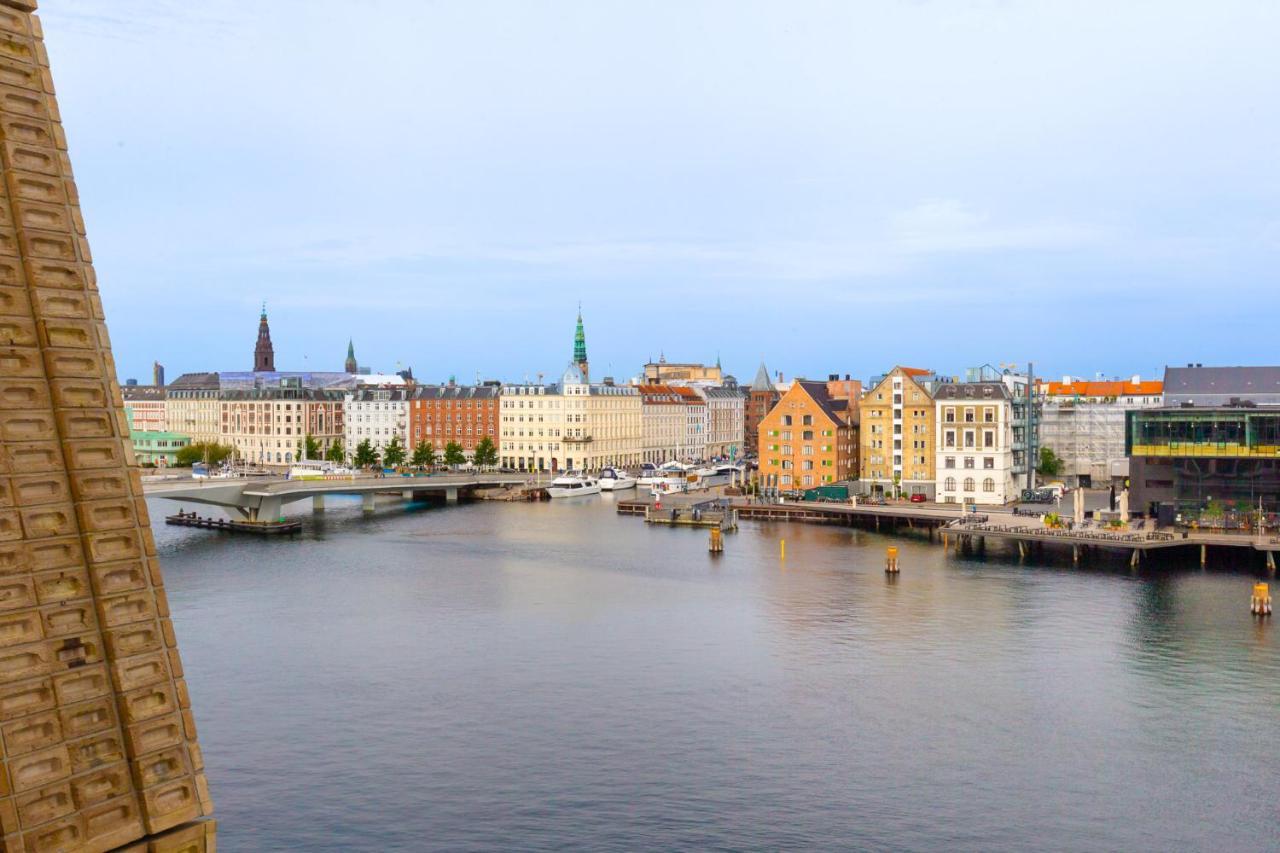 Udsigt Til 20.000.000 Dkk - M.plads Til 6 Personer * Copenhagen