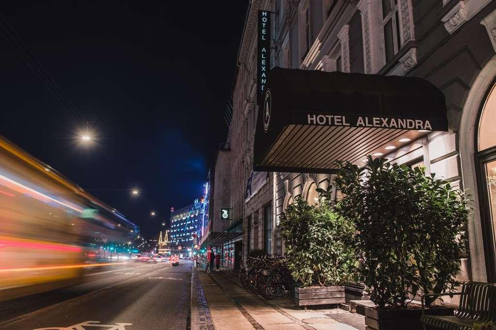 Alexandra 4*