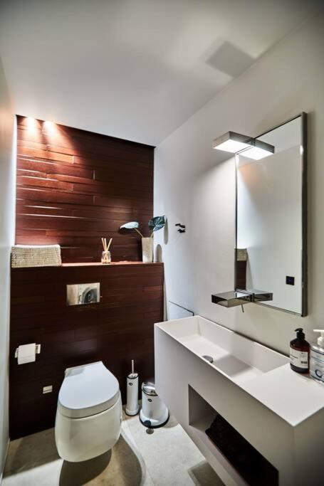 Luxurious 2 Bedroom Penthouse Apartment