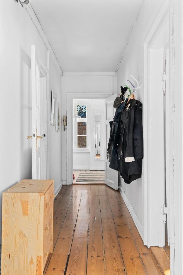Hostelli In Quiet White Hortensiavej 8 On Frederiksberg C