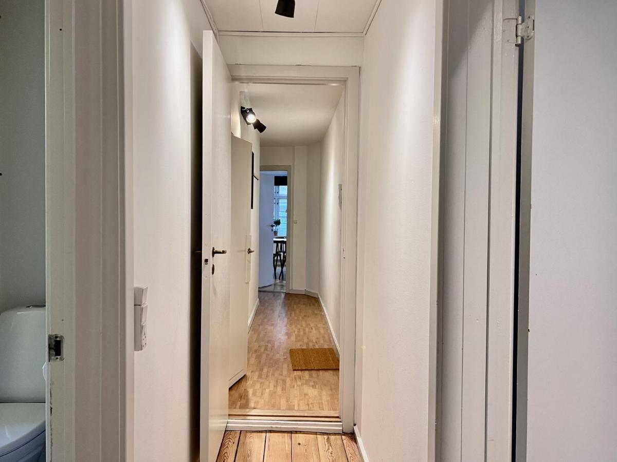 2 Bedroom Apartment *