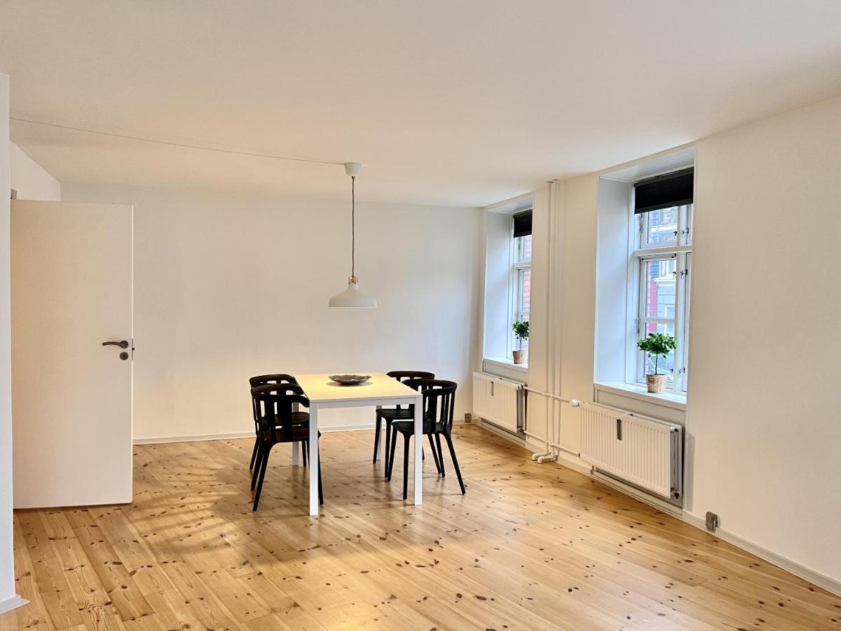 2 Bedroom Apartamento Copenhaga