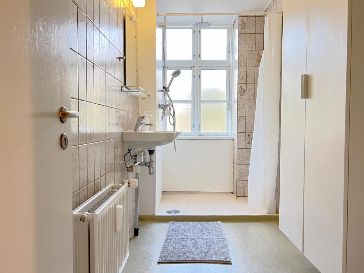 2 Bedroom Apartment *