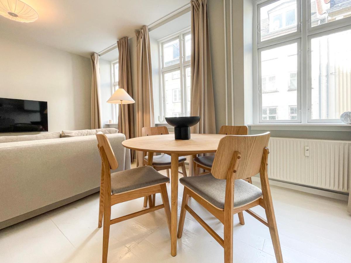 Beautiful One-bedroom Flat In Cph *