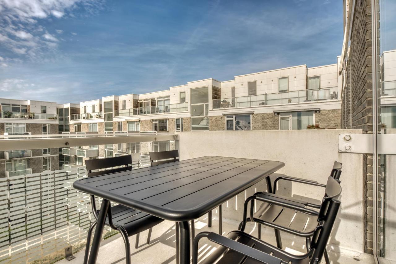 Apartment Amazing Two Bedroom Flat In Urban Area *
